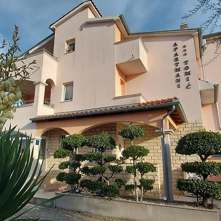 Apartments Tomic Biograd Na Moru Exterior foto