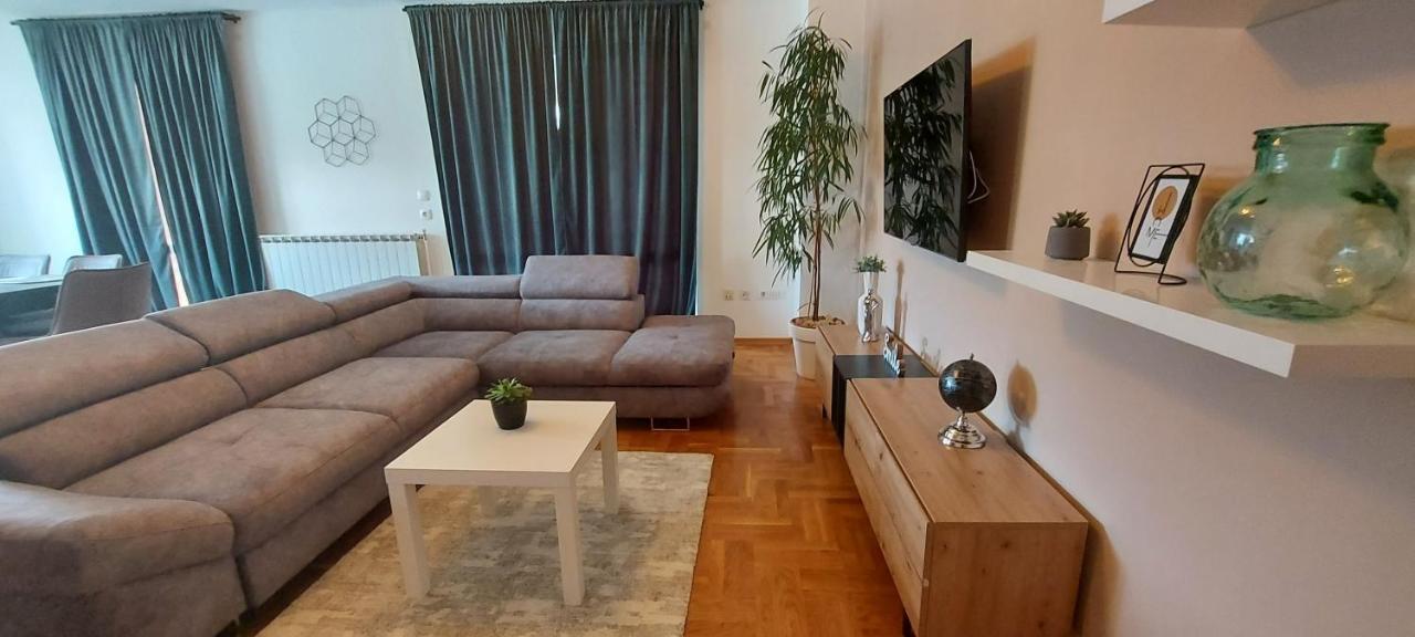 Apartments Tomic Biograd Na Moru Exterior foto