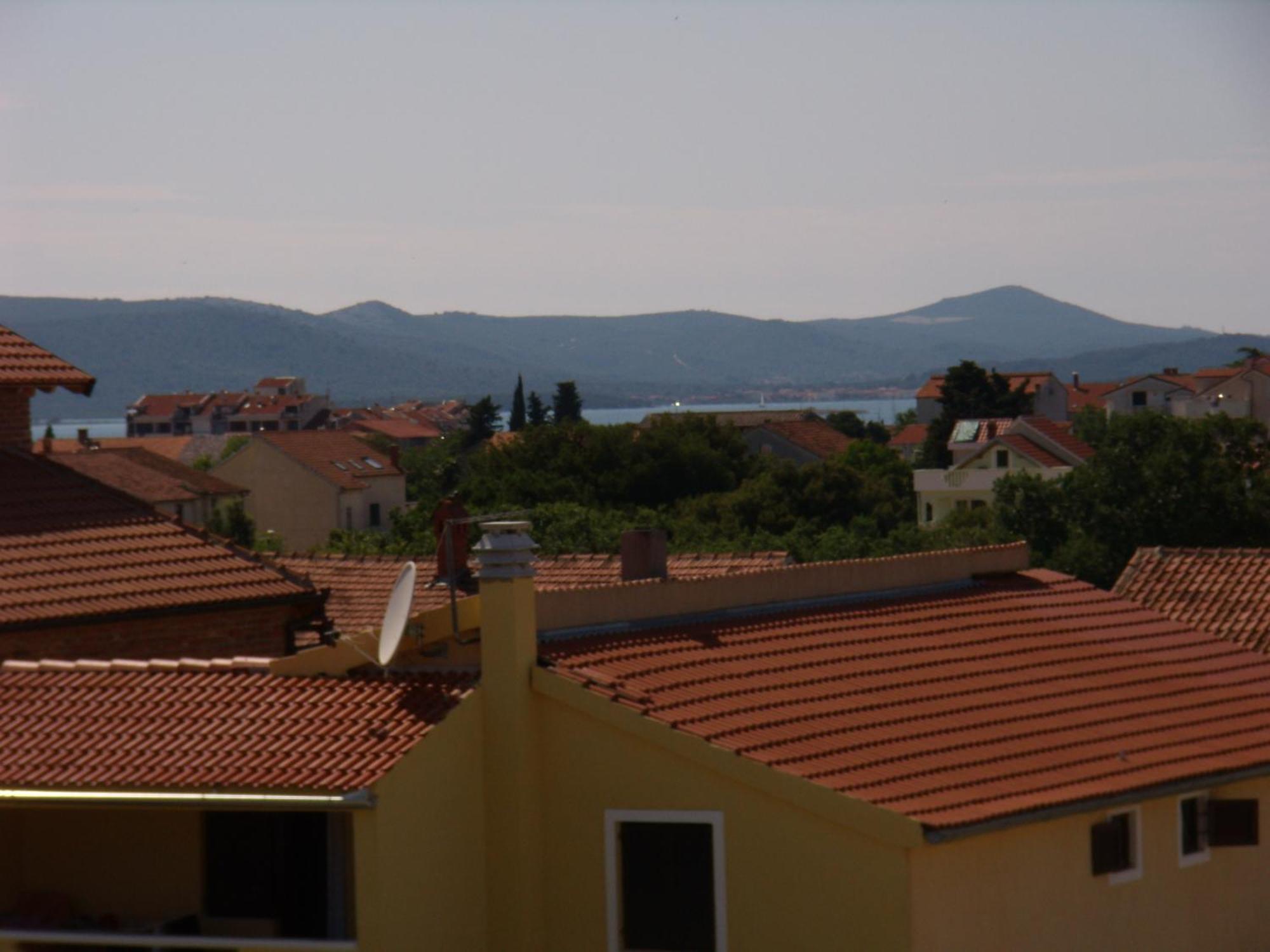Apartments Tomic Biograd Na Moru Exterior foto