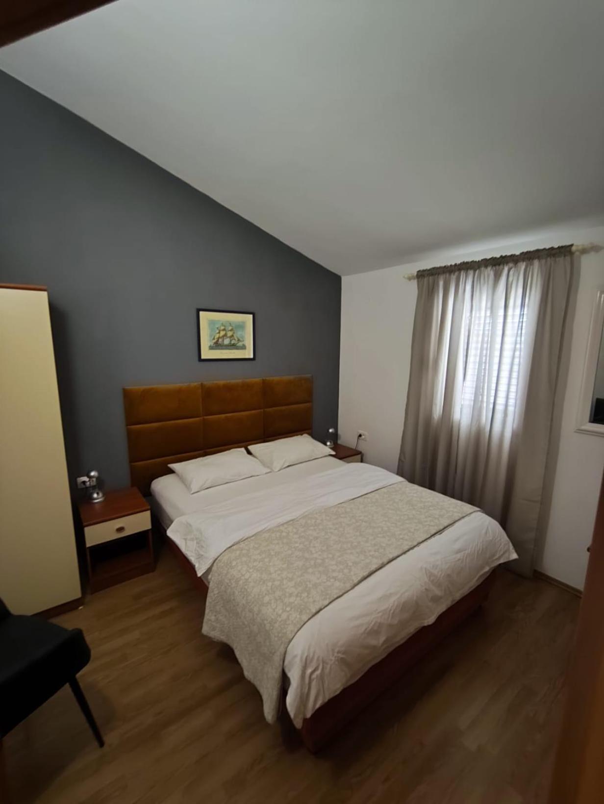 Apartments Tomic Biograd Na Moru Exterior foto