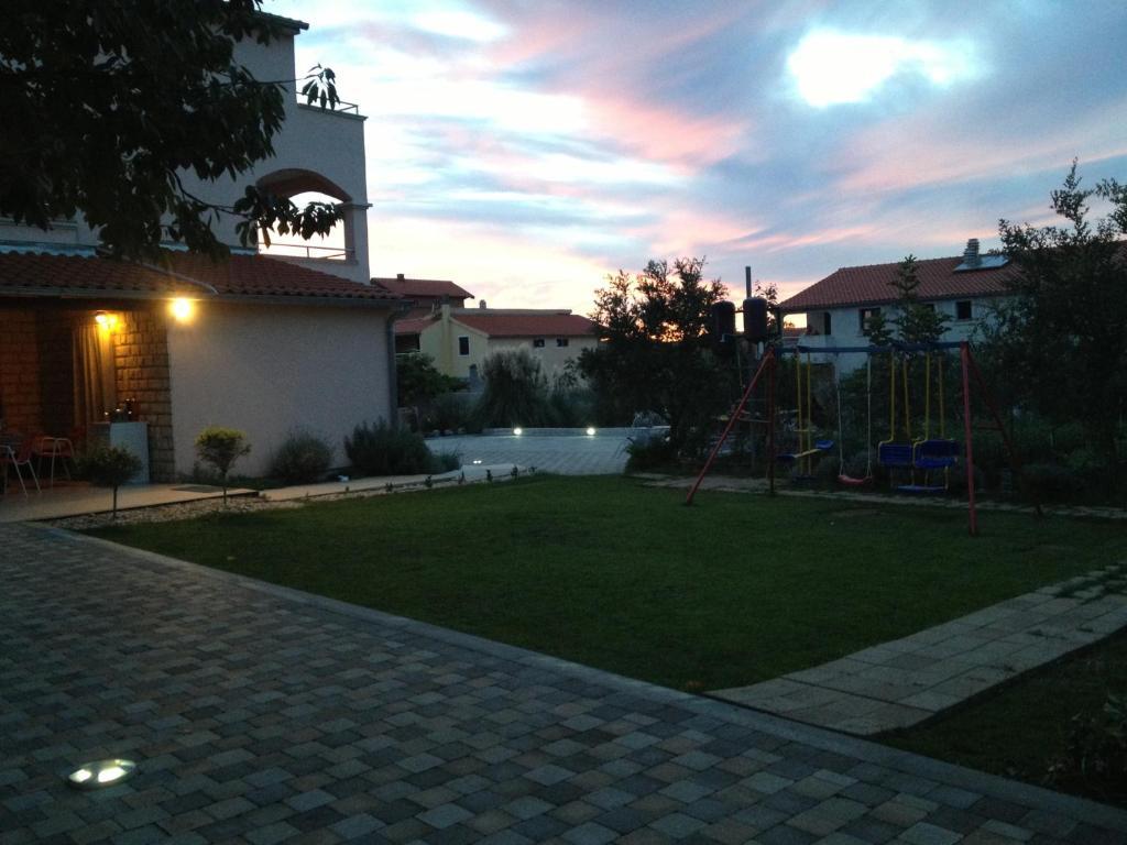 Apartments Tomic Biograd Na Moru Cameră foto
